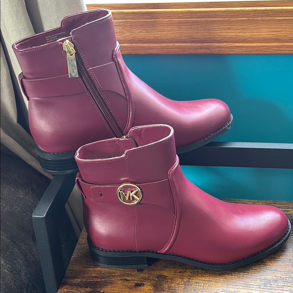 Michael Kors Women's Burgundy Ankle Boots, NIB, Size 7M #MK-51